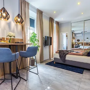  Apartment Number 1 Deluxe